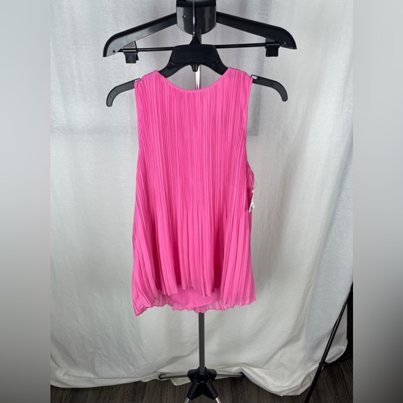 Halogen Sleeveless Pleated Georgette Pink Top Size Medium (8-10) NWT - Picture 5 of 12